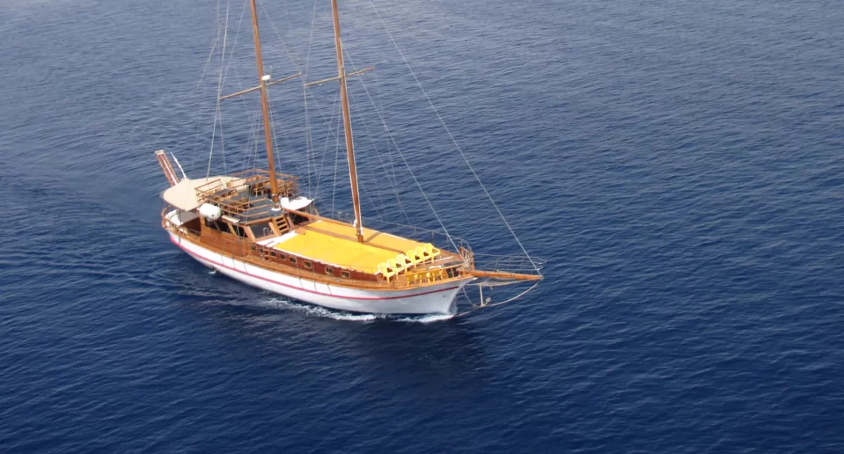 Paradise Yacht in Eilat - Image 1